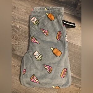 Weekending gray lounge pants 🍿 🌭 🍦